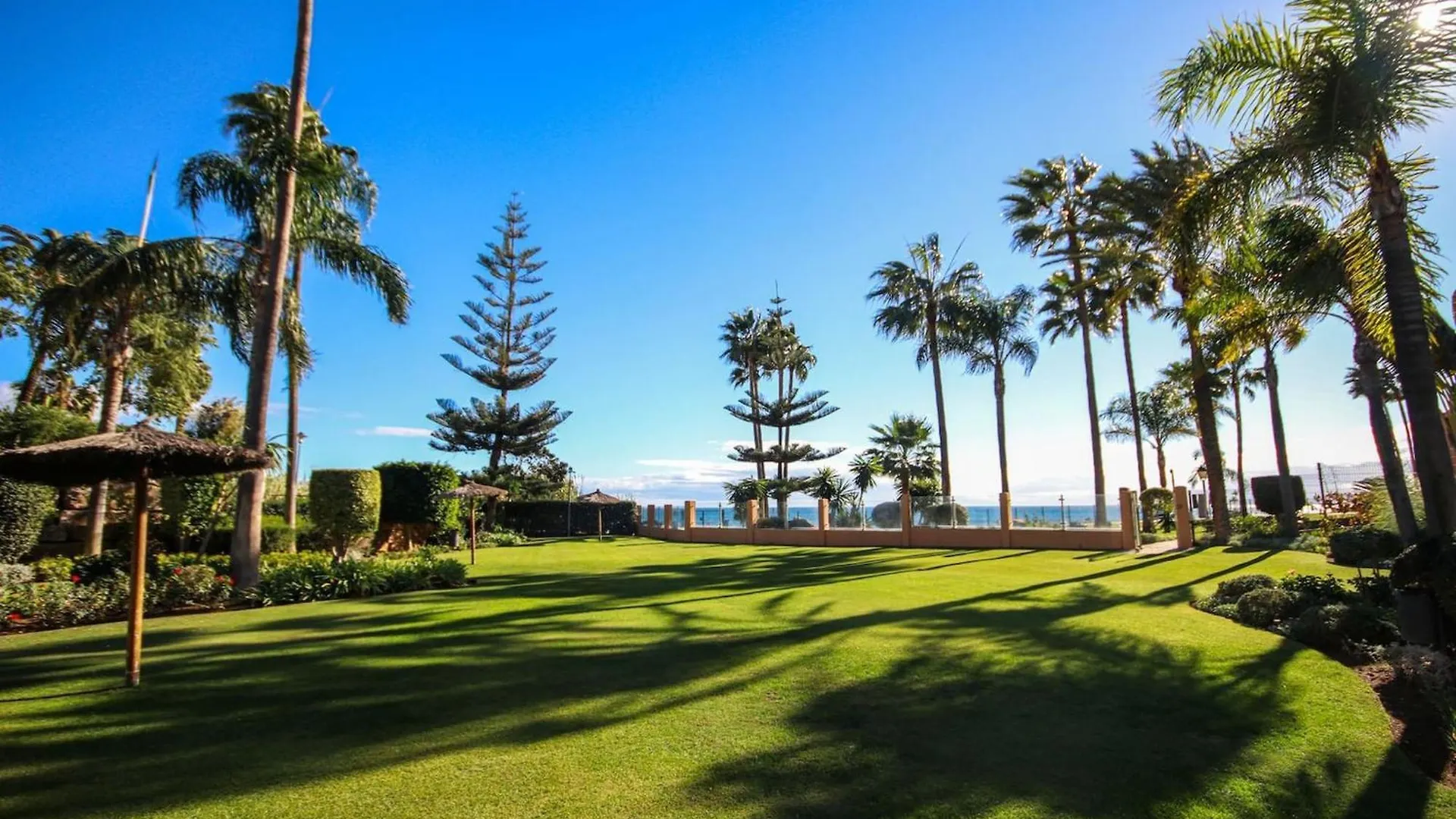 Penthouse Estepona Great Sea Views & Beach Access 0*,  Spain