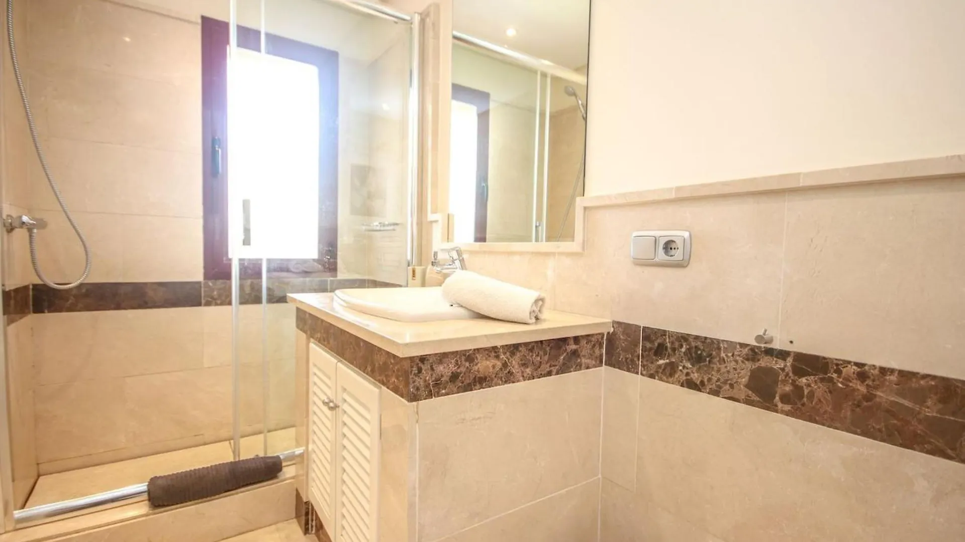 Penthouse Estepona Great Sea Views & Beach Access 0*,  Spain
