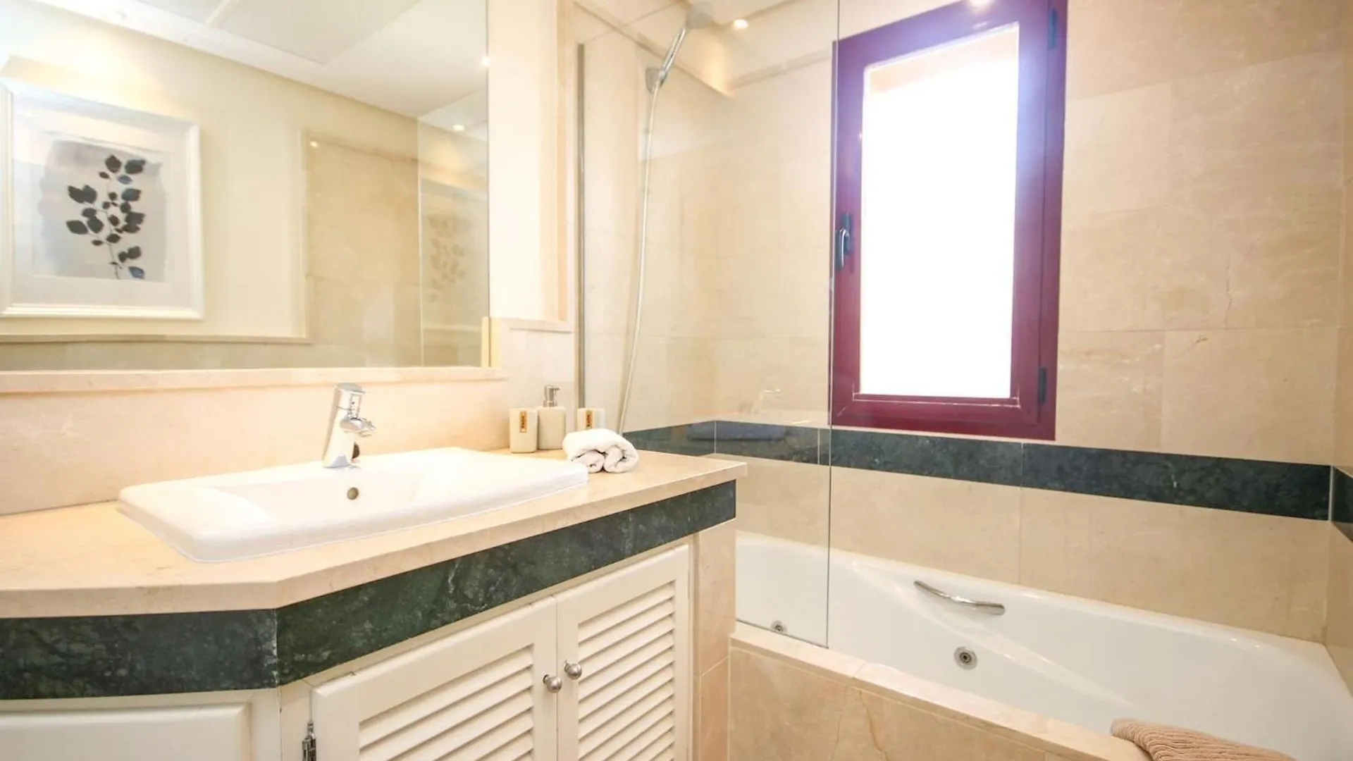 Penthouse Estepona Great Sea Views & Beach Access Apartment