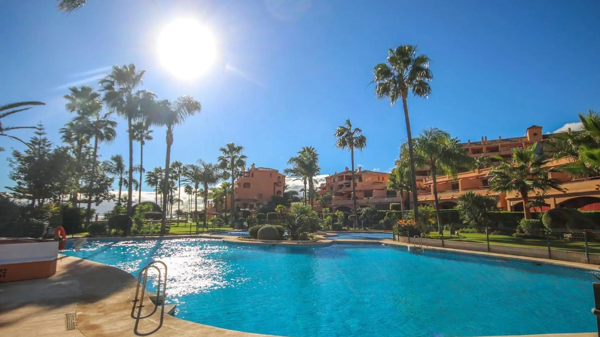 Penthouse Estepona Great Sea Views & Beach Access 0*,